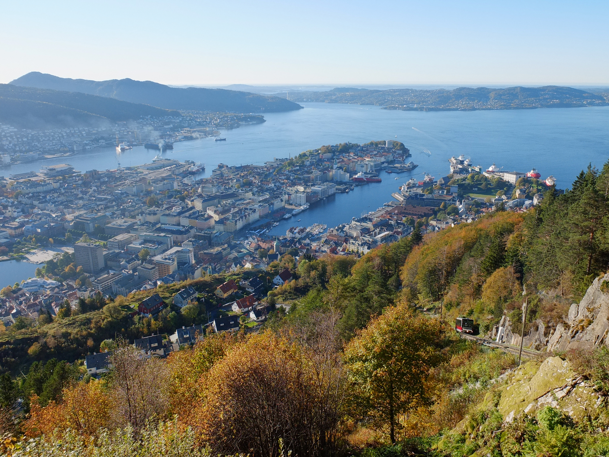 FUJIFILM X10, 7mm, 1/420s, f/4.0, ISO 100