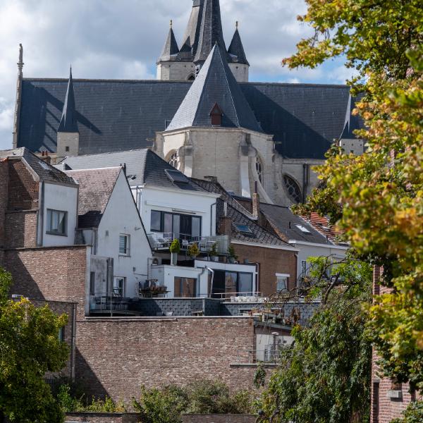 FUJIFILM X-T5, 304/5mm